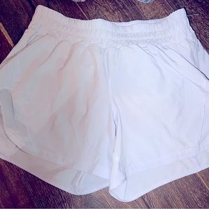 Lululemon Short very light blue